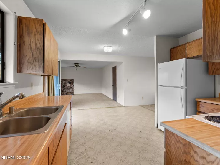 515 Oregon, Reno, Nevada 89506, 2 Bedrooms Bedrooms, ,2 BathroomsBathrooms,Residential,Residential,Oregon,250052286