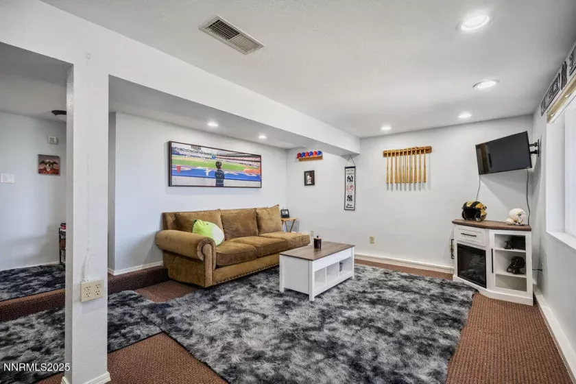 2919 Mountain Springs, Reno, Nevada 89519, 4 Bedrooms Bedrooms, ,4 BathroomsBathrooms,Residential,Residential,Mountain Springs,250052288