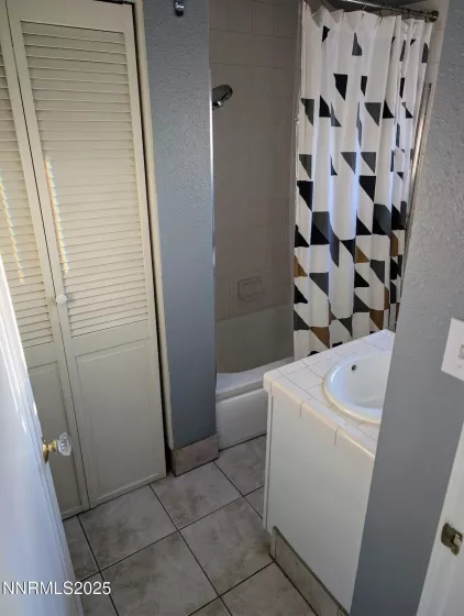 1640 Liston, Reno, Nevada 89502, 3 Bedrooms Bedrooms, ,2 BathroomsBathrooms,Residential,Residential,Liston,250052294