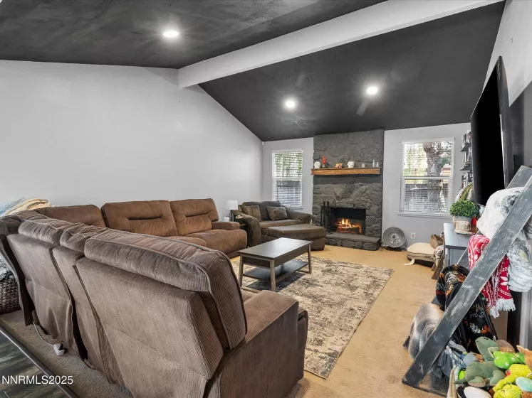 4525 Dos Rios, Reno, Nevada 89502, 3 Bedrooms Bedrooms, ,2 BathroomsBathrooms,Residential,Residential,Dos Rios,250052296