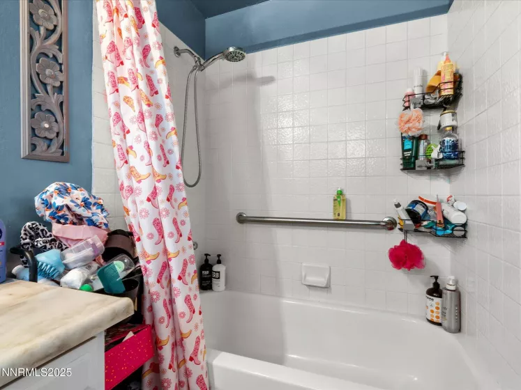 4525 Dos Rios, Reno, Nevada 89502, 3 Bedrooms Bedrooms, ,2 BathroomsBathrooms,Residential,Residential,Dos Rios,250052296