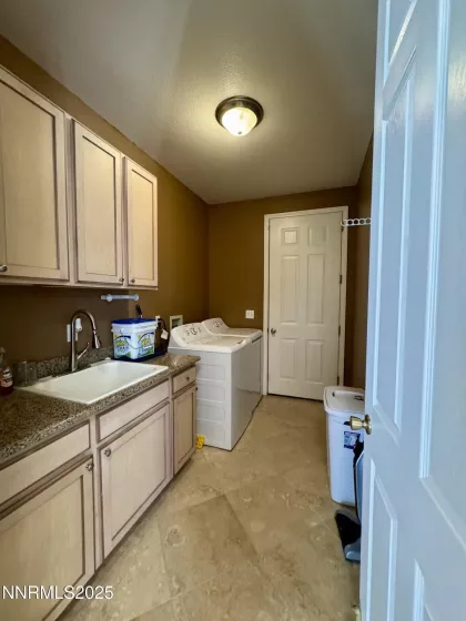 5188 Snowy Mountain, Winnemucca, Nevada 89445, 4 Bedrooms Bedrooms, ,4 BathroomsBathrooms,Residential,Residential,Snowy Mountain,250052302