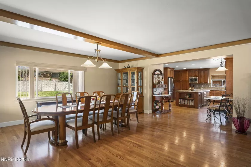 935 Foothill, Reno, Nevada 89511, 4 Bedrooms Bedrooms, ,3 BathroomsBathrooms,Residential,Residential,Foothill,250052304