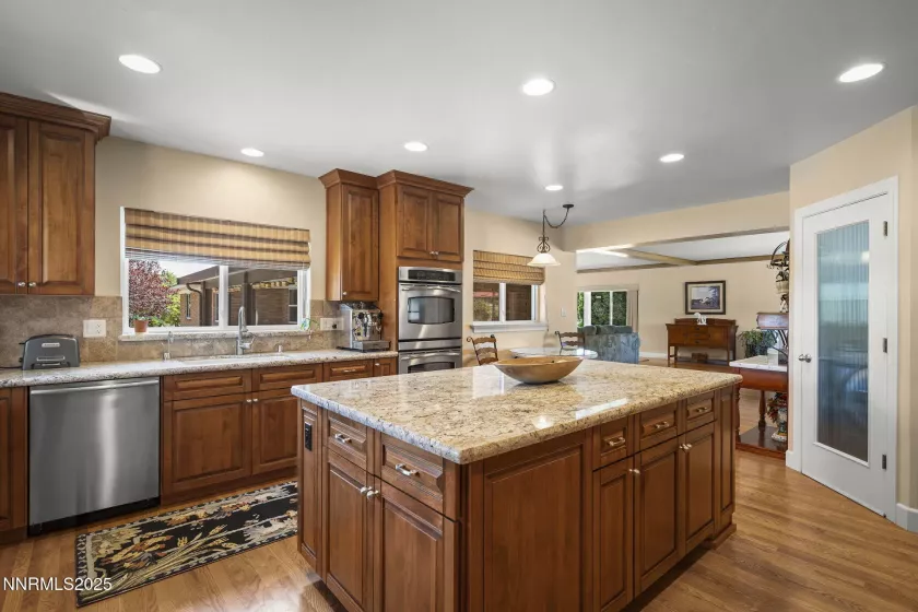 935 Foothill, Reno, Nevada 89511, 4 Bedrooms Bedrooms, ,3 BathroomsBathrooms,Residential,Residential,Foothill,250052304