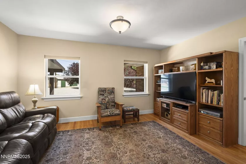 935 Foothill, Reno, Nevada 89511, 4 Bedrooms Bedrooms, ,3 BathroomsBathrooms,Residential,Residential,Foothill,250052304