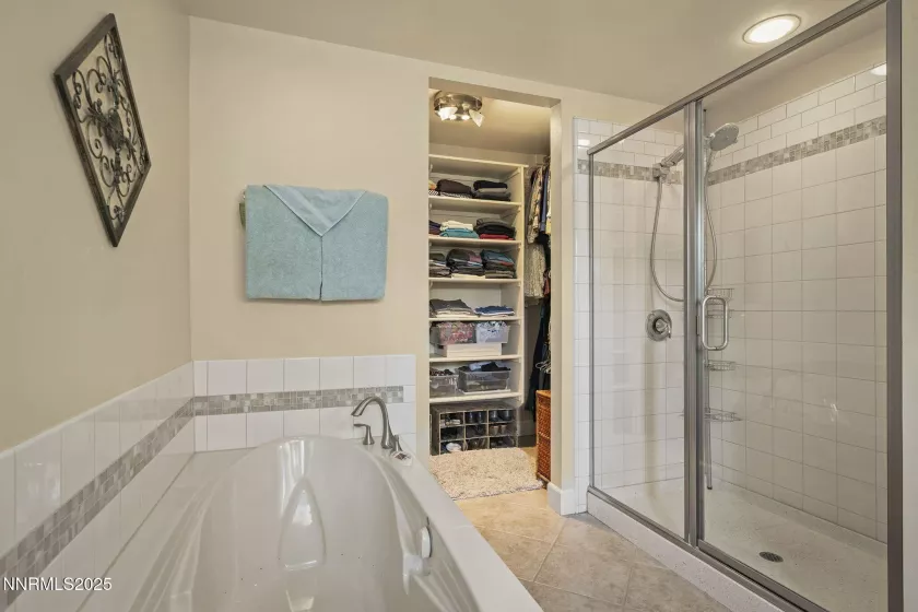935 Foothill, Reno, Nevada 89511, 4 Bedrooms Bedrooms, ,3 BathroomsBathrooms,Residential,Residential,Foothill,250052304