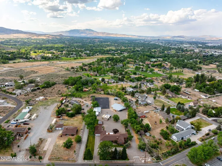 935 Foothill, Reno, Nevada 89511, 4 Bedrooms Bedrooms, ,3 BathroomsBathrooms,Residential,Residential,Foothill,250052304