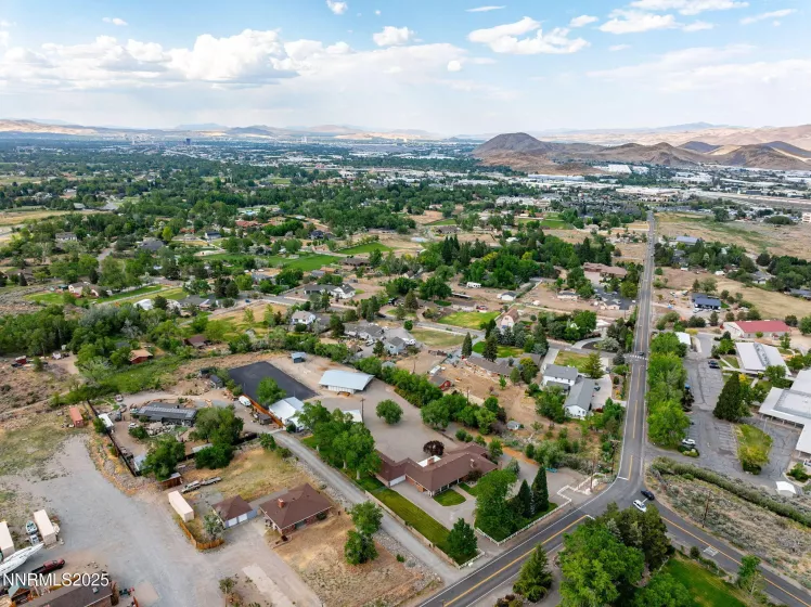 935 Foothill, Reno, Nevada 89511, 4 Bedrooms Bedrooms, ,3 BathroomsBathrooms,Residential,Residential,Foothill,250052304