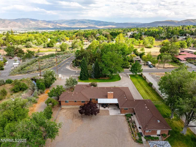 935 Foothill, Reno, Nevada 89511, 4 Bedrooms Bedrooms, ,3 BathroomsBathrooms,Residential,Residential,Foothill,250052304