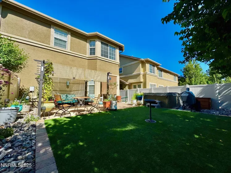 11044 Lamour, Reno, Nevada 89521, 3 Bedrooms Bedrooms, ,3 BathroomsBathrooms,Residential,Residential,Lamour,250052306