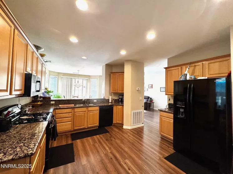 11044 Lamour, Reno, Nevada 89521, 3 Bedrooms Bedrooms, ,3 BathroomsBathrooms,Residential,Residential,Lamour,250052306
