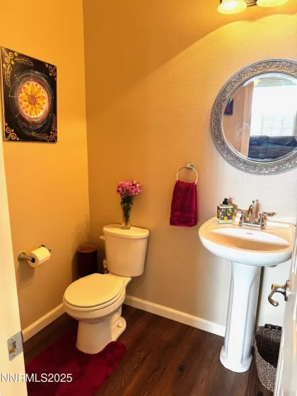 11044 Lamour, Reno, Nevada 89521, 3 Bedrooms Bedrooms, ,3 BathroomsBathrooms,Residential,Residential,Lamour,250052306