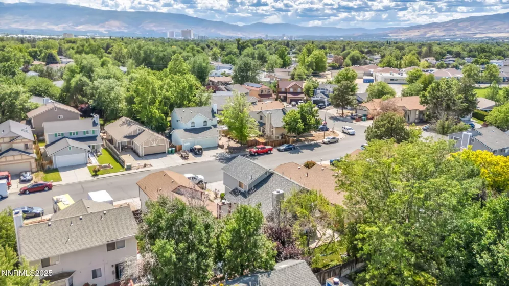 1544 Woodhaven, Sparks, Nevada 89434, 2 Bedrooms Bedrooms, ,3 BathroomsBathrooms,Residential,Residential,Woodhaven,250052192
