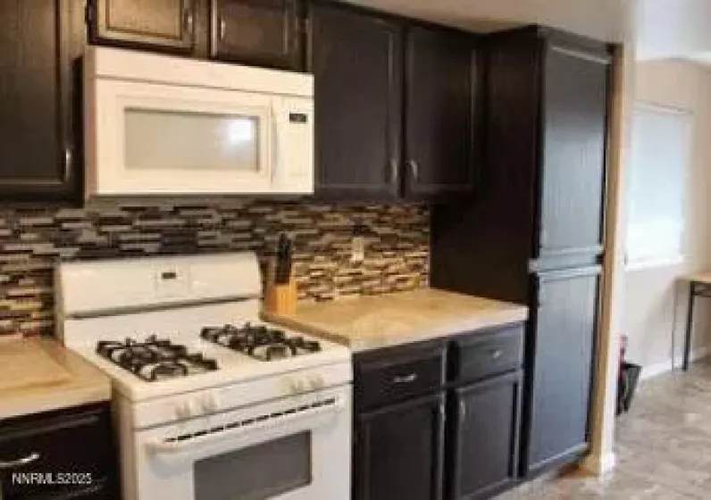 1544 Woodhaven, Sparks, Nevada 89434, 2 Bedrooms Bedrooms, ,3 BathroomsBathrooms,Residential,Residential,Woodhaven,250052192
