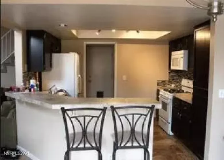 1544 Woodhaven, Sparks, Nevada 89434, 2 Bedrooms Bedrooms, ,3 BathroomsBathrooms,Residential,Residential,Woodhaven,250052192