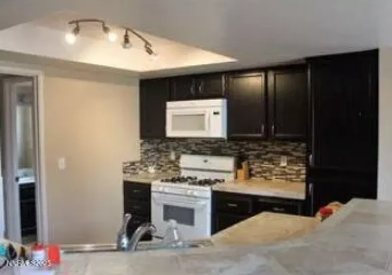 1544 Woodhaven, Sparks, Nevada 89434, 2 Bedrooms Bedrooms, ,3 BathroomsBathrooms,Residential,Residential,Woodhaven,250052192
