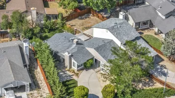 1218 Junction, Sparks, Nevada 89434, 2 Bedrooms Bedrooms, ,2 BathroomsBathrooms,Residential,Residential,Junction,250052194
