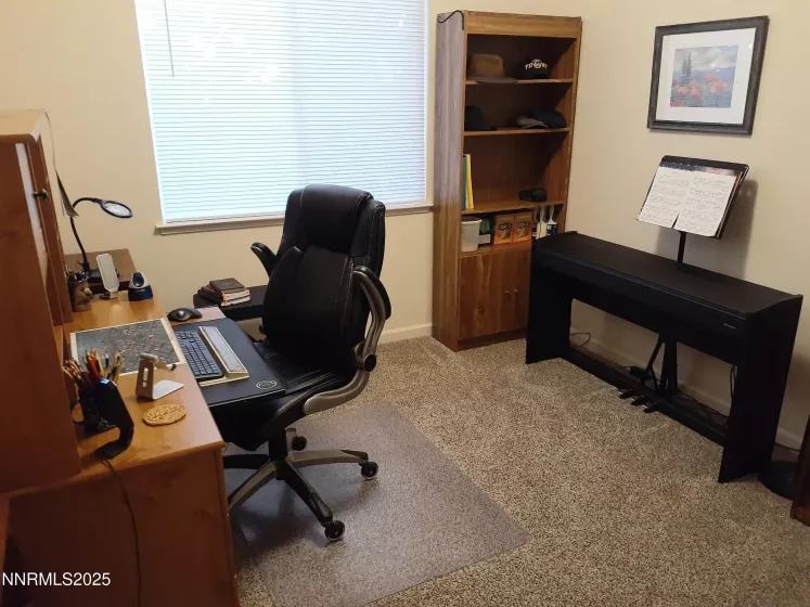Bedrm 3 / office