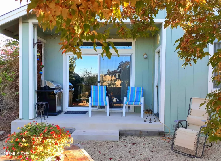 Back porch (Autumn)