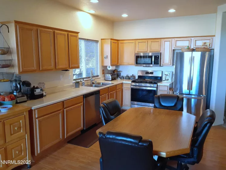 831 Golden Valley, Reno, Nevada 89506, 4 Bedrooms Bedrooms, ,2 BathroomsBathrooms,Residential,Residential,Golden Valley,250052222
