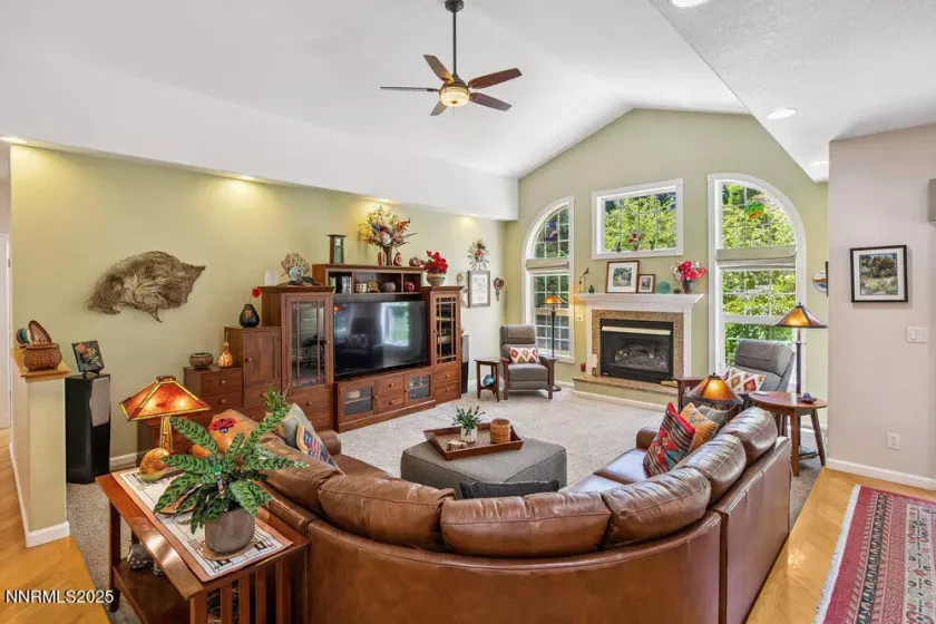 12675 Fieldcreek, Reno, Nevada 89511, 3 Bedrooms Bedrooms, ,3 BathroomsBathrooms,Residential,Residential,Fieldcreek,250052290