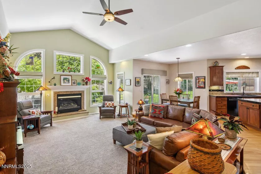 12675 Fieldcreek, Reno, Nevada 89511, 3 Bedrooms Bedrooms, ,3 BathroomsBathrooms,Residential,Residential,Fieldcreek,250052290