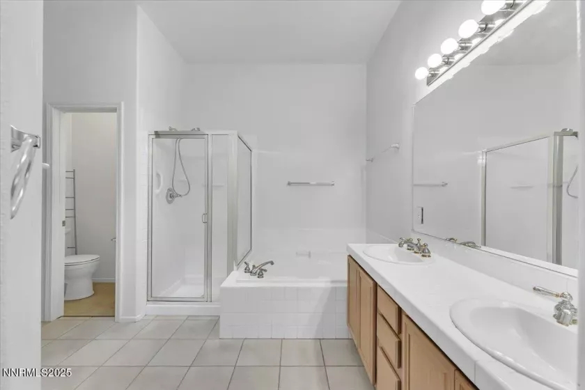 7827 Morro, Sparks, Nevada 89436, 4 Bedrooms Bedrooms, ,3 BathroomsBathrooms,Residential,Residential,Morro,250052307