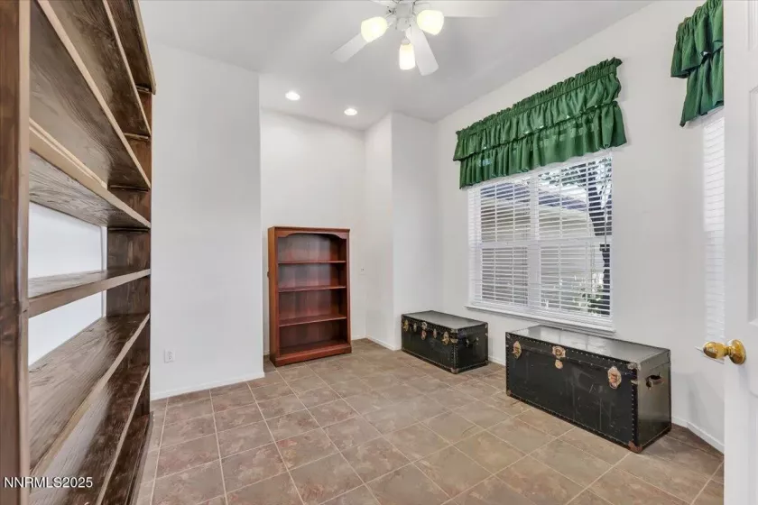 7827 Morro, Sparks, Nevada 89436, 4 Bedrooms Bedrooms, ,3 BathroomsBathrooms,Residential,Residential,Morro,250052307