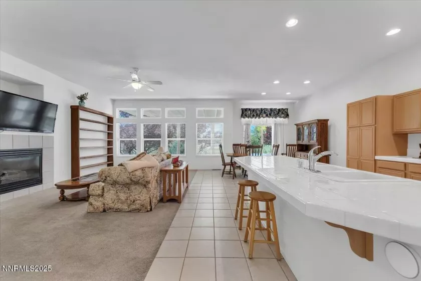 7827 Morro, Sparks, Nevada 89436, 4 Bedrooms Bedrooms, ,3 BathroomsBathrooms,Residential,Residential,Morro,250052307