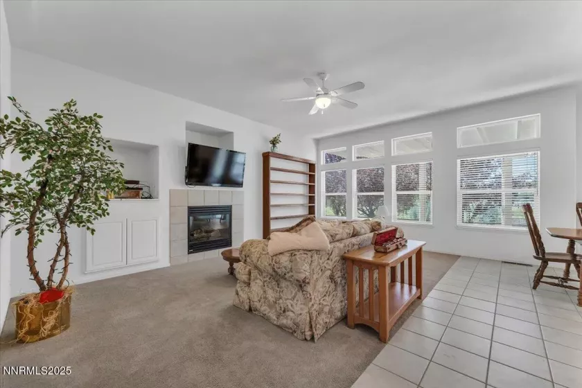 7827 Morro, Sparks, Nevada 89436, 4 Bedrooms Bedrooms, ,3 BathroomsBathrooms,Residential,Residential,Morro,250052307