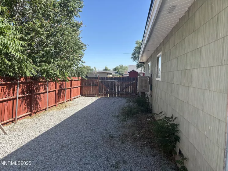 1635 Haddock, Reno, Nevada 89512, 3 Bedrooms Bedrooms, ,2 BathroomsBathrooms,Residential,Residential,Haddock,250052308