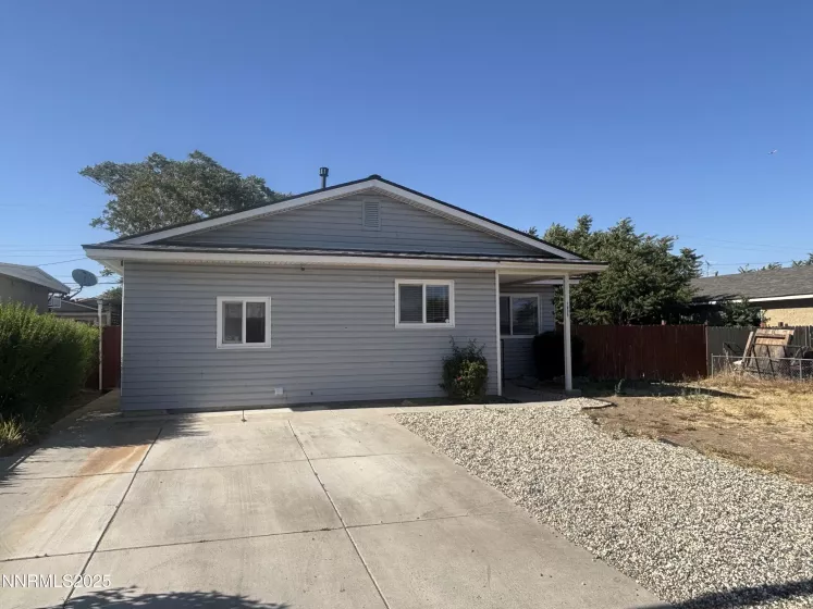1635 Haddock, Reno, Nevada 89512, 3 Bedrooms Bedrooms, ,2 BathroomsBathrooms,Residential,Residential,Haddock,250052308