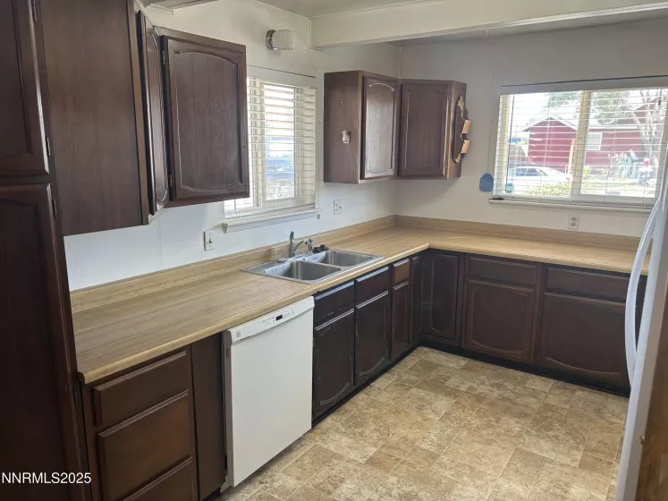 1635 Haddock, Reno, Nevada 89512, 3 Bedrooms Bedrooms, ,2 BathroomsBathrooms,Residential,Residential,Haddock,250052308
