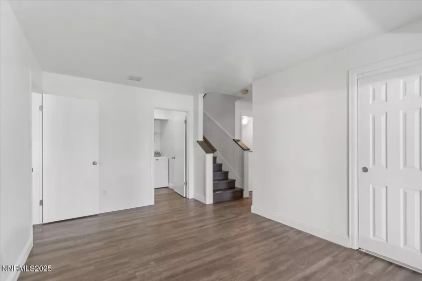 5220 Shawna, Reno, Nevada 89511, 3 Bedrooms Bedrooms, ,3 BathroomsBathrooms,Residential,Residential,Shawna,250052136