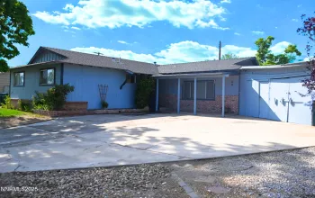 40 Sheridan, Sparks, Nevada 89431, 3 Bedrooms Bedrooms, ,2 BathroomsBathrooms,Residential,Residential,Sheridan,250052311