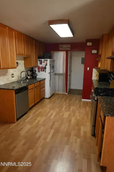40 Sheridan, Sparks, Nevada 89431, 3 Bedrooms Bedrooms, ,2 BathroomsBathrooms,Residential,Residential,Sheridan,250052311