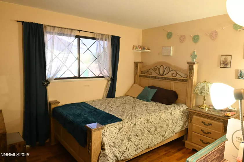 40 Sheridan, Sparks, Nevada 89431, 3 Bedrooms Bedrooms, ,2 BathroomsBathrooms,Residential,Residential,Sheridan,250052311