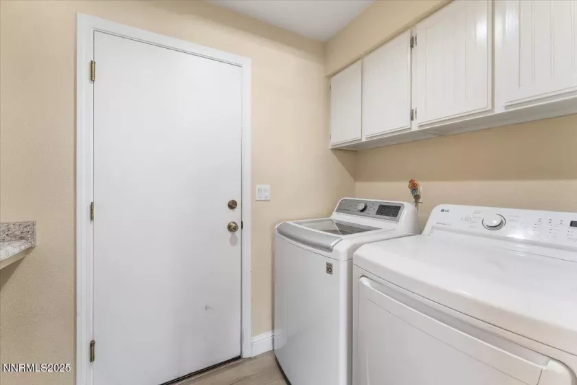 1804 Canyon Terrace, Sparks, Nevada 89436, 4 Bedrooms Bedrooms, ,3 BathroomsBathrooms,Residential,Residential,Canyon Terrace,250052312