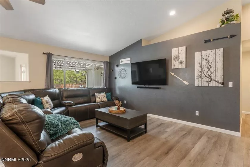 1804 Canyon Terrace, Sparks, Nevada 89436, 4 Bedrooms Bedrooms, ,3 BathroomsBathrooms,Residential,Residential,Canyon Terrace,250052312