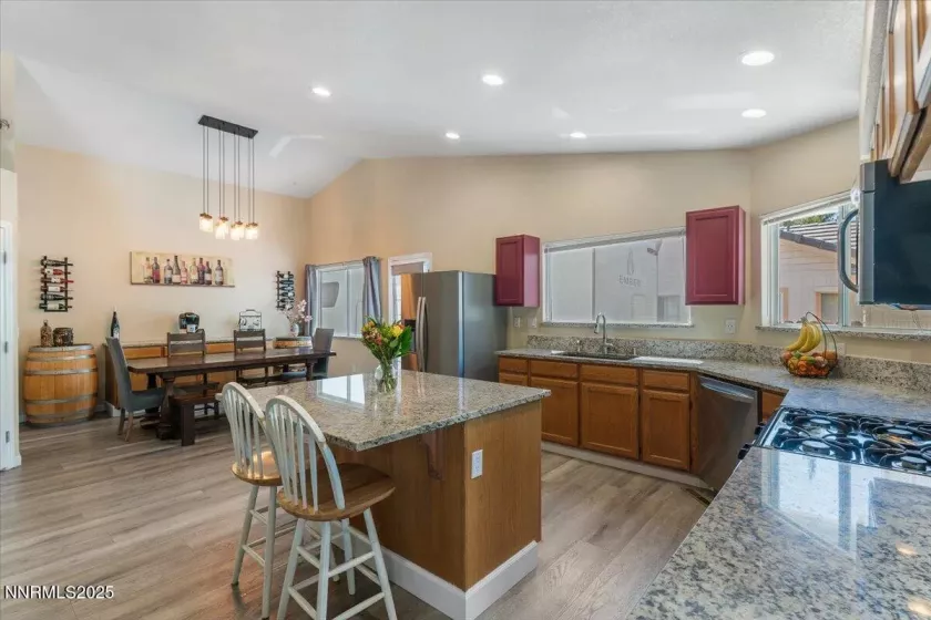 1804 Canyon Terrace, Sparks, Nevada 89436, 4 Bedrooms Bedrooms, ,3 BathroomsBathrooms,Residential,Residential,Canyon Terrace,250052312