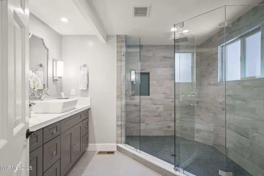 120 Juanita, Incline Village, Nevada 89451, 3 Bedrooms Bedrooms, ,3 BathroomsBathrooms,Residential,Residential,Juanita,250052314