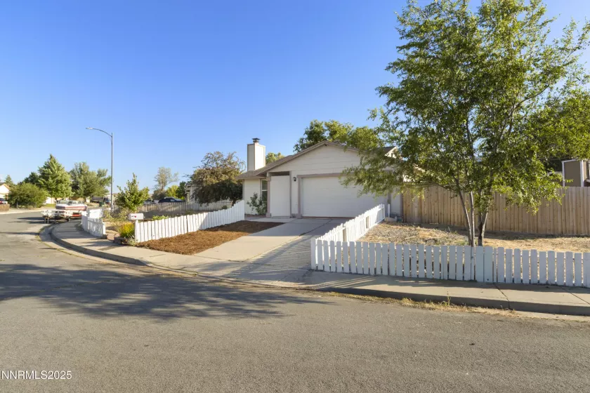 14021 Exinite, Reno, Nevada 89506, 4 Bedrooms Bedrooms, ,2 BathroomsBathrooms,Residential,Residential,Exinite,250052315