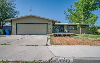 1333 Toiyabe, Gardnerville, Nevada 89410, 3 Bedrooms Bedrooms, ,2 BathroomsBathrooms,Residential,Residential,Toiyabe,250052317