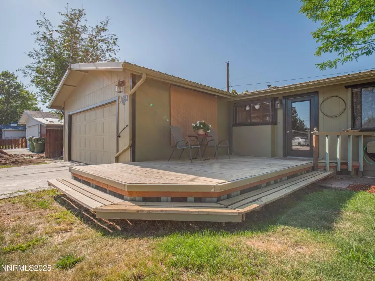 1333 Toiyabe, Gardnerville, Nevada 89410, 3 Bedrooms Bedrooms, ,2 BathroomsBathrooms,Residential,Residential,Toiyabe,250052317