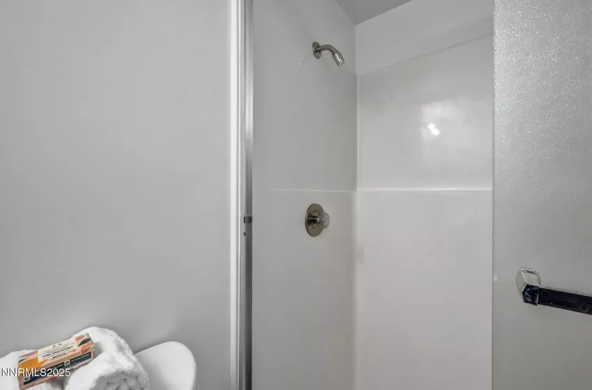 321 Ski, Incline Village, Nevada 89451, 3 Bedrooms Bedrooms, ,3 BathroomsBathrooms,Residential,Residential,Ski,250052316