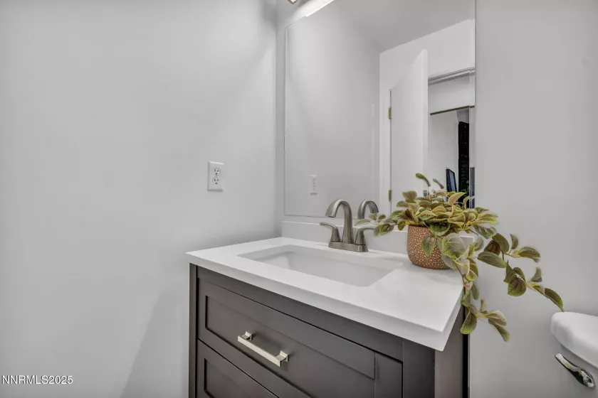 321 Ski, Incline Village, Nevada 89451, 3 Bedrooms Bedrooms, ,3 BathroomsBathrooms,Residential,Residential,Ski,250052316