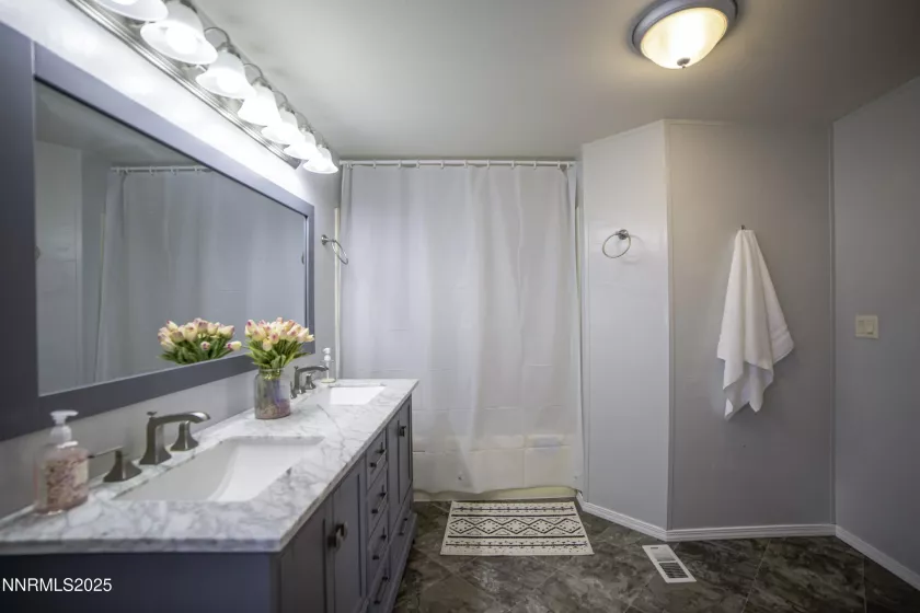 3345 Shirley, Winnemucca, Nevada 89445, 3 Bedrooms Bedrooms, ,2 BathroomsBathrooms,Residential,Residential,Shirley,250052318