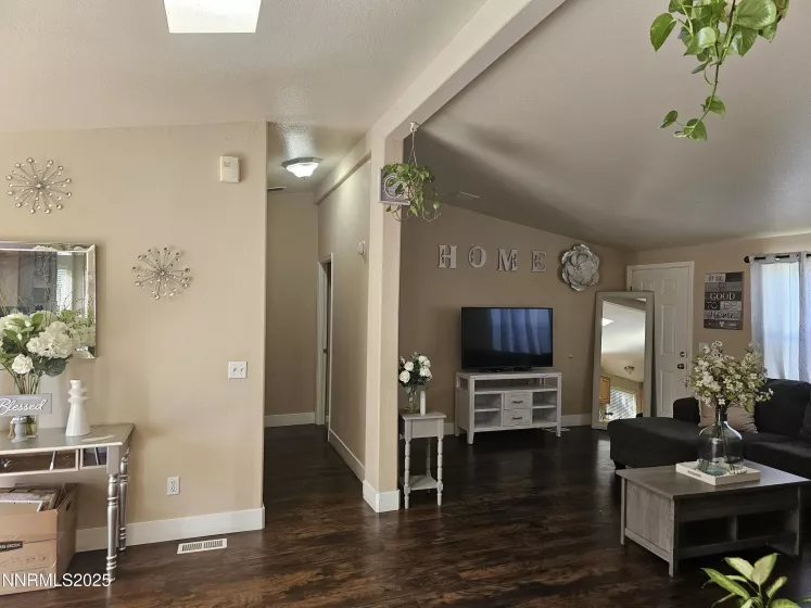 292 Miriam, Dayton, Nevada 89403, 3 Bedrooms Bedrooms, ,2 BathroomsBathrooms,Residential,Residential,Miriam,250052319