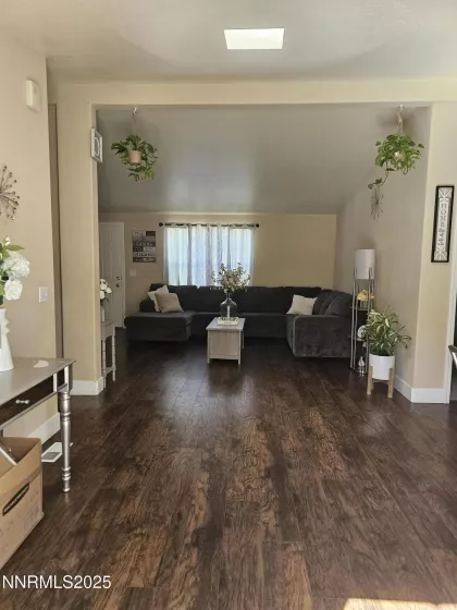 292 Miriam, Dayton, Nevada 89403, 3 Bedrooms Bedrooms, ,2 BathroomsBathrooms,Residential,Residential,Miriam,250052319