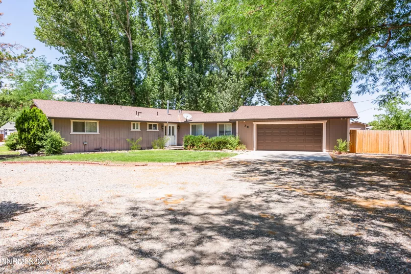 38 Willow, Yerington, Nevada 89447, 3 Bedrooms Bedrooms, ,2 BathroomsBathrooms,Residential,Residential,Willow,250052320